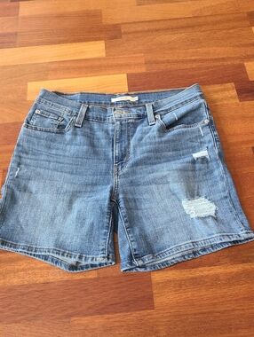 Levi's Mid Length Denim Shorts Cotton & Stretch. Size 29 Womens